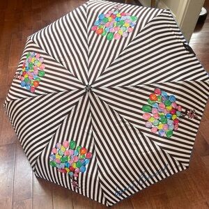 Henri Bendel New York Umbrella-gently used condition.